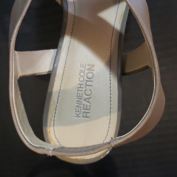 Kenneth Cole Reaction heels. Size 10. - Picture 5 of 10